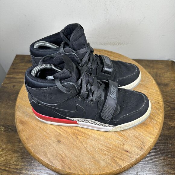 Nike Jordan Legacy 312 Shoes Womens Size 8 Black Red Elephant Print AT4040-060 - Picture 1 of 8